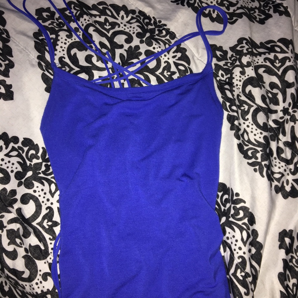 I am selling a cute backless shirt.